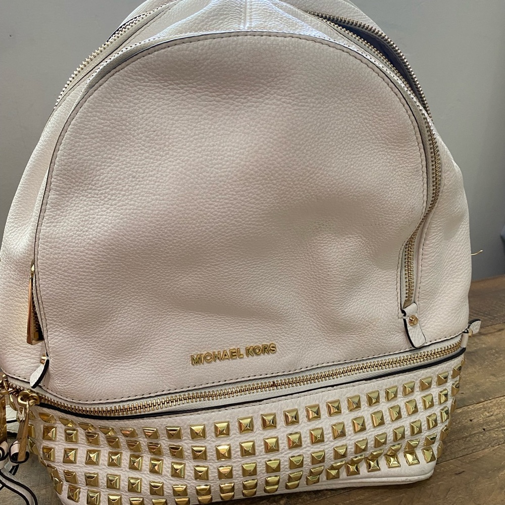 MICHAEL MICHAEL KORS
Rhea Medium Backpack